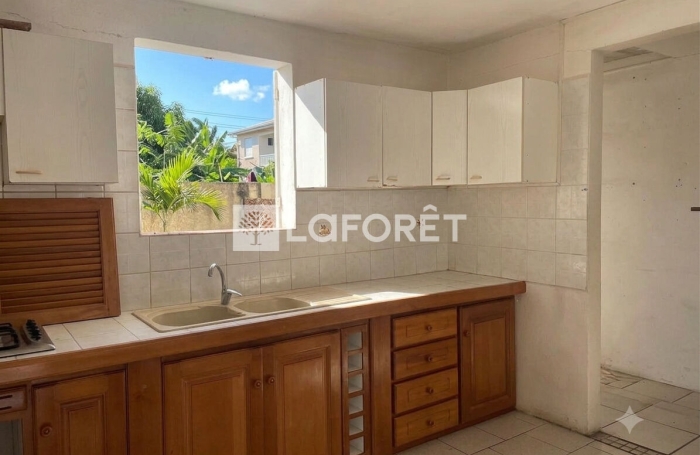 Vente Maison 417m&sup2; 16 pi&egrave;ces Anse-Bertrand