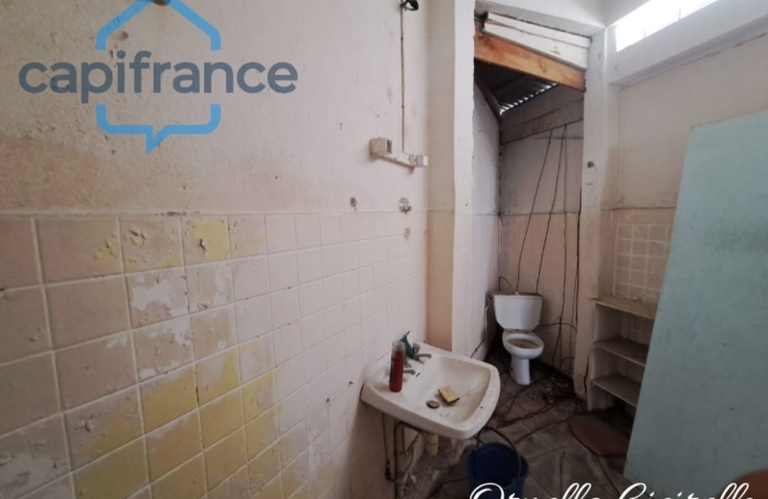 Vente Immeuble 78m&sup2; 6 pièces Pointe-&agrave;-Pitre