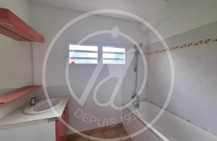 Vente Appartement 70.32m&sup2; 3 pièces Baie Mahault