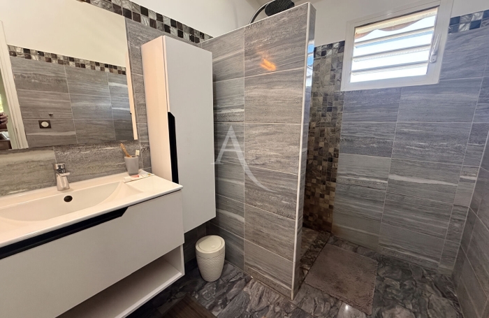 Vente Maison 78m&sup2; 4 pi&egrave;ces Lamentin