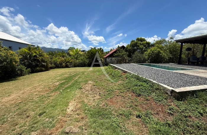 Vente Maison 78m&sup2; 4 pi&egrave;ces Lamentin