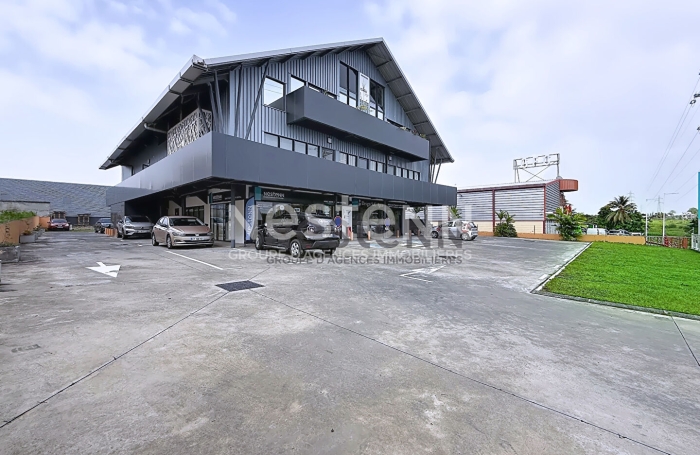 Location Bureaux 79m&sup2; Baie Mahault