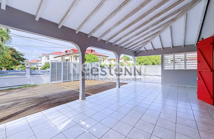 Location Maison 74m&sup2; 4 pi&egrave;ces Les Abymes