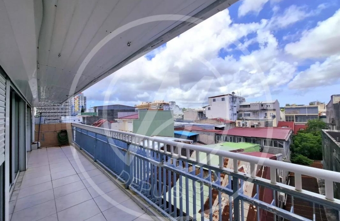 Vente Appartement 132.33m&sup2; 4 pièces Pointe-&agrave;-Pitre