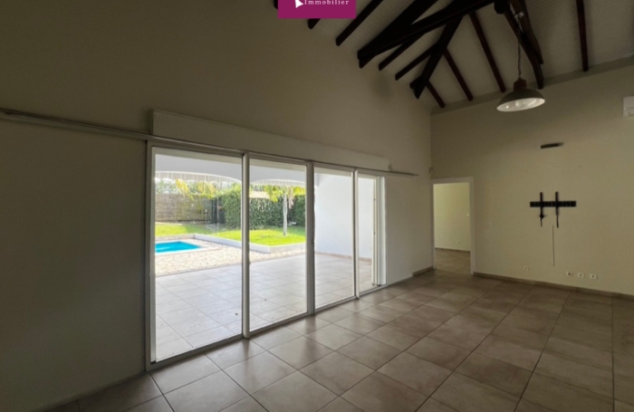 &Agrave; louer - Maison F4 avec piscine non meubl&eacute;e - Houelbourg SUD - Baie-Mahault