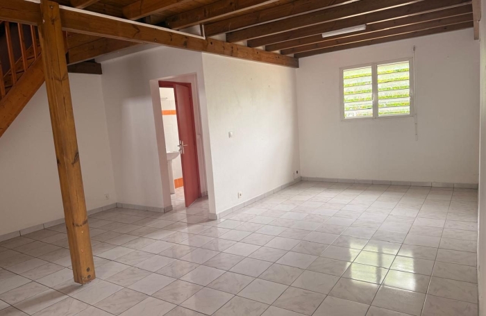 Vente Appartement 160.00m&sup2; 5 pièces Morne &agrave; l'eau