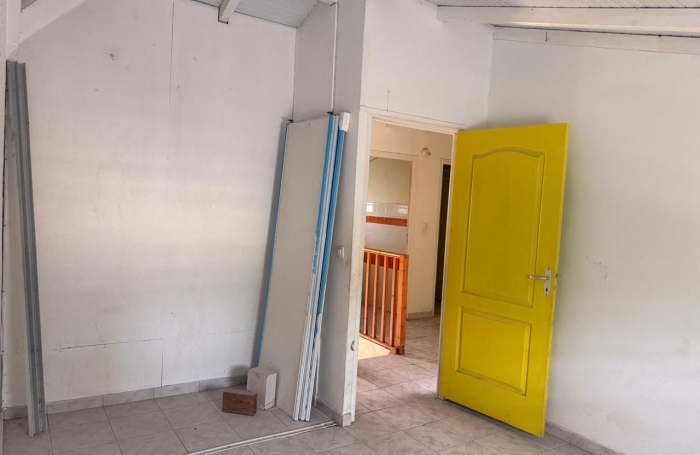 Vente Appartement 160.00m&sup2; 5 pièces Morne &agrave; l'eau