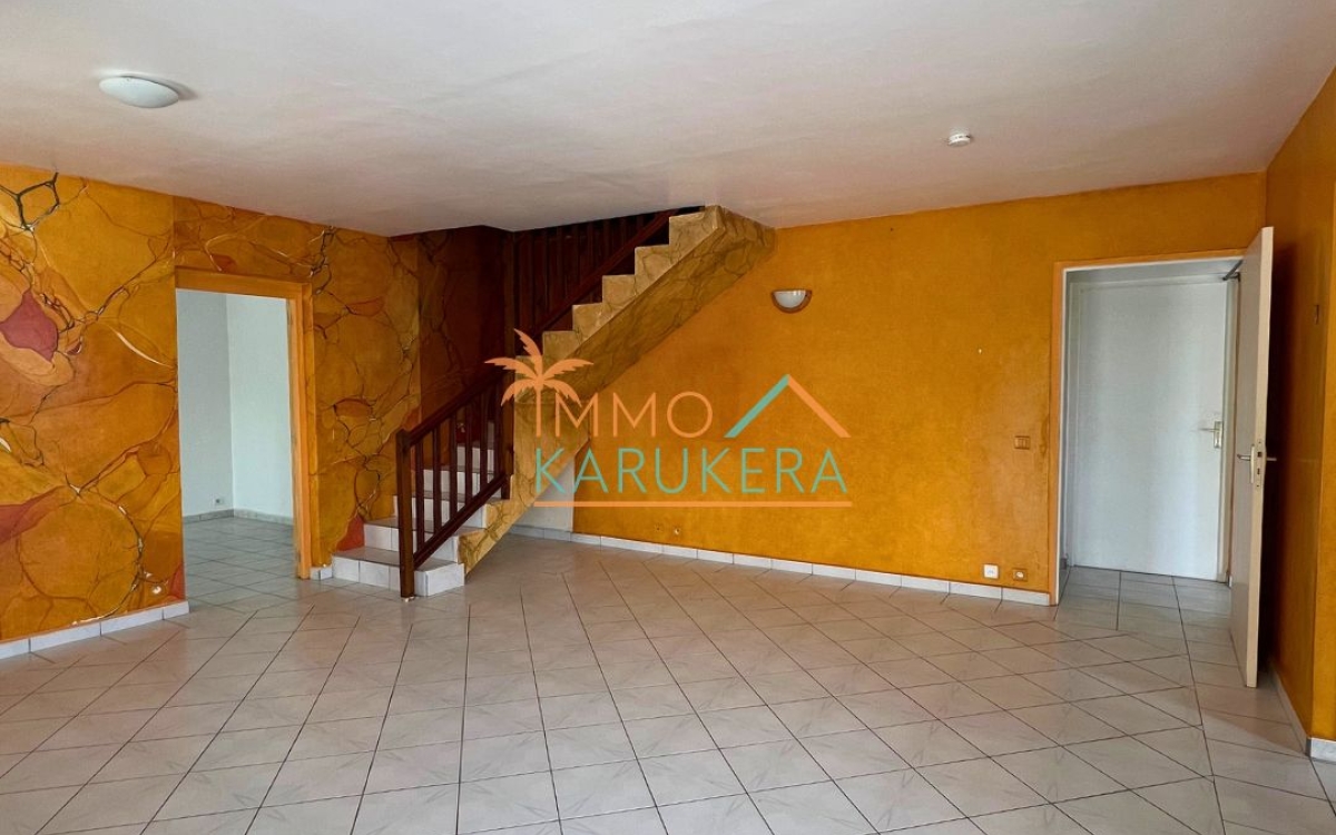 Haut de villa T4 &agrave; Saint-Claude (Belfond) &ndash; Vue mer