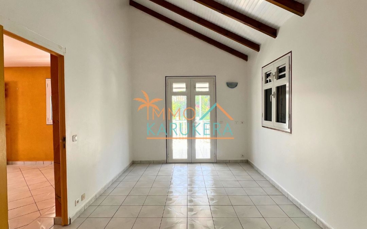 Haut de villa T4 &agrave; Saint-Claude (Belfond) &ndash; Vue mer