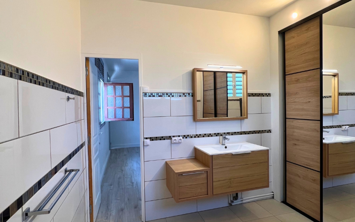 Maison familiale avec rentabilit&eacute; locative 155 m&sup2; - 6 pi&egrave;ces