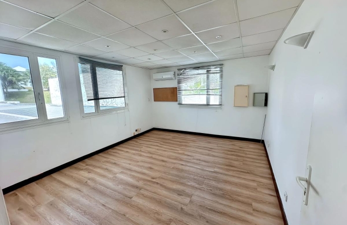 Location Bureaux 97118