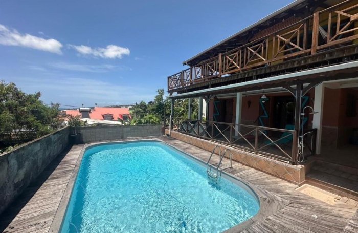 Vente Maison 200m&sup2; 5 pièces Basse-Terre