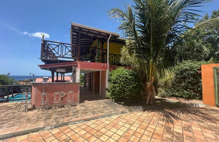 Vente Maison 200m&sup2; 5 pièces Basse-Terre