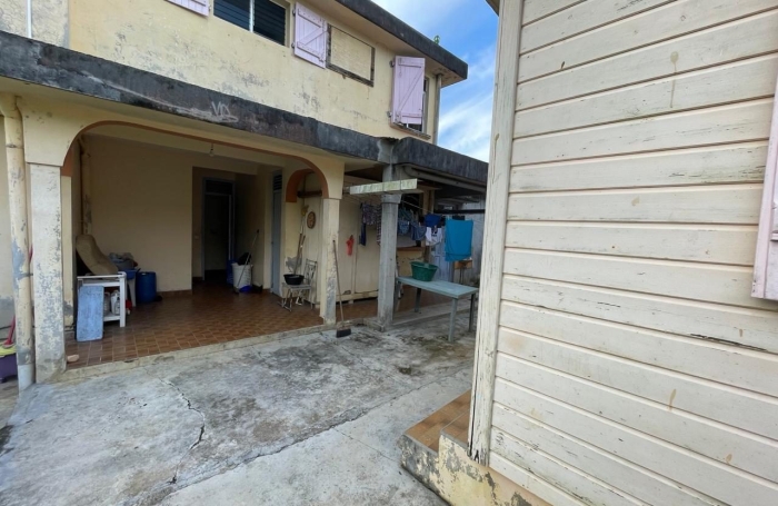 Vente Maison 283.84m&sup2; 13 pièces Les Abymes