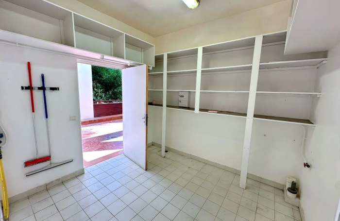 Location Local commercial 61m&sup2; Saint Fran&ccedil;ois