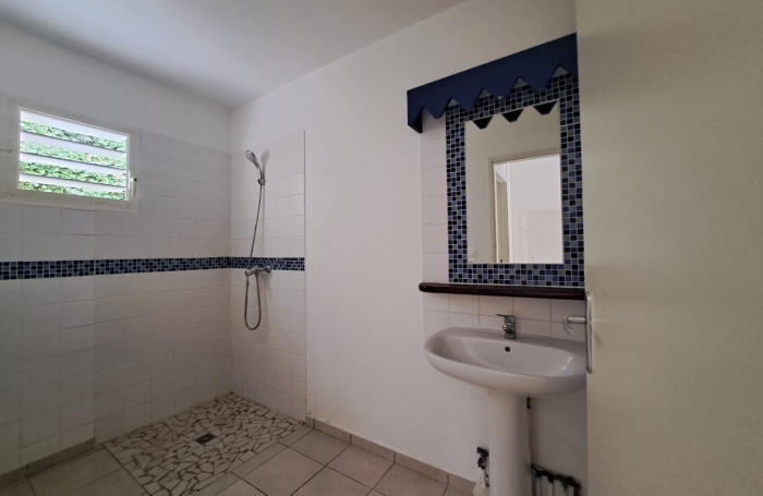 Vente Appartement 56m&sup2; 3 pi&egrave;ces Lamentin