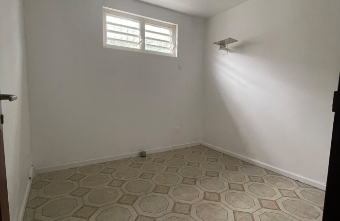 Vente Maison 152m&sup2; 5 pièces Lamentin