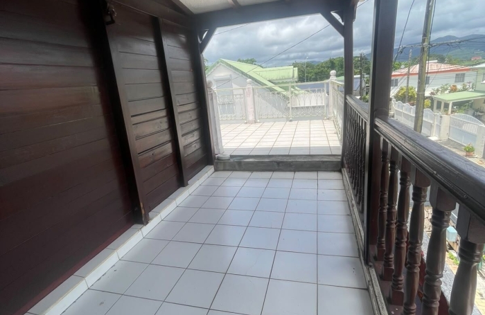 Vente Maison 152m&sup2; 5 pièces Lamentin