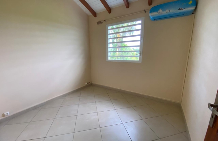 Maison T4 spacieuse non meubl&eacute;e