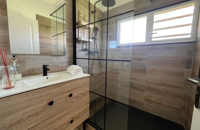 Vente Appartement 74m&sup2; 3 pièces Saint Fran&ccedil;ois