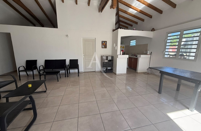 Vente Maison 82m&sup2; 4 pi&egrave;ces Gosier