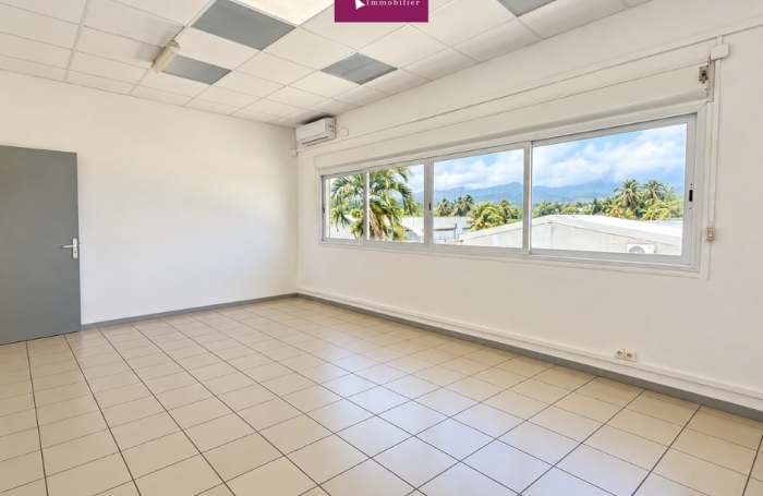 Location Local commercial 97128