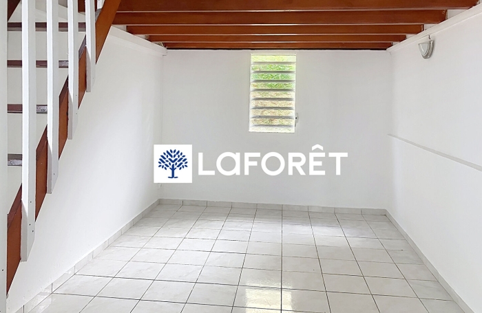 Location Maison 80m&sup2; 4 pi&egrave;ces Les Abymes