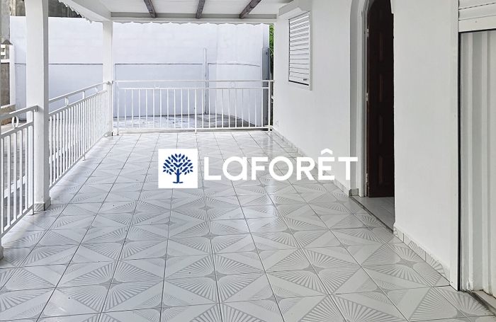 Location Maison 80m&sup2; 4 pi&egrave;ces Les Abymes