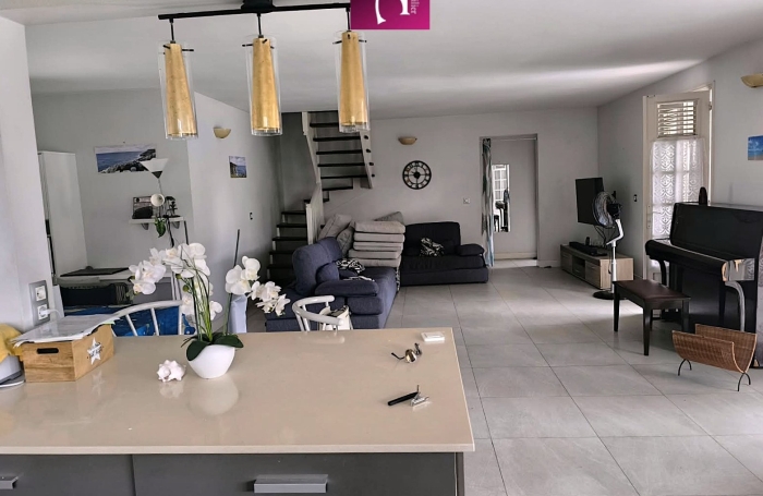 Maison meubl&eacute;e 5 pi&egrave;ces avec piscine Convenance