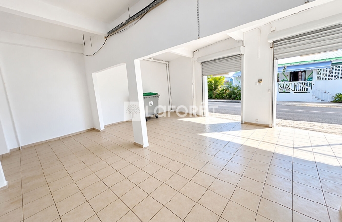 Location Local commercial 400m&sup2; Anse-Bertrand