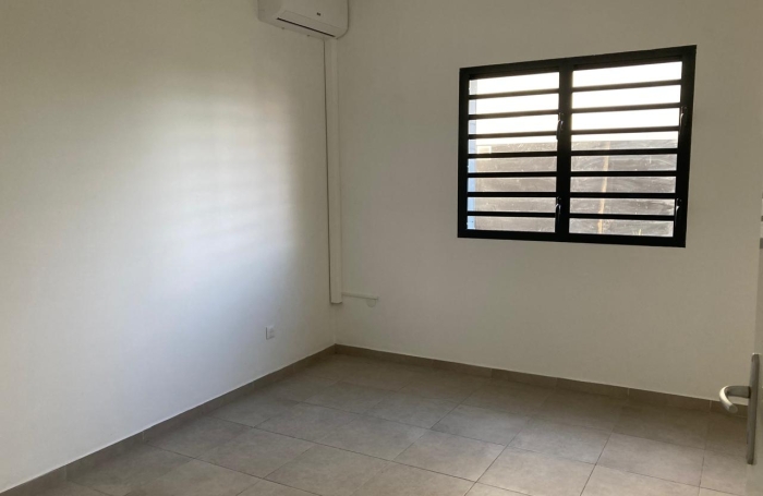 SAINT-CLAUDE  Appartement T2 climatis&eacute; avec terrasse et vue mer- R&eacute;sidence s&eacute;curis&eacute;e