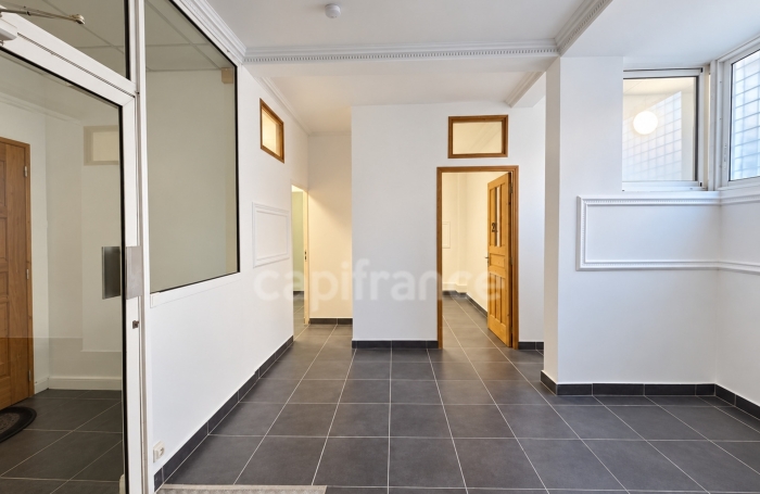 Location Bureaux 90m&sup2; 7 pièces Basse-Terre