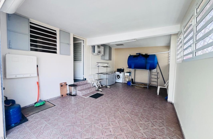 Vente Maison 147m&sup2; 5 pièces Les Abymes