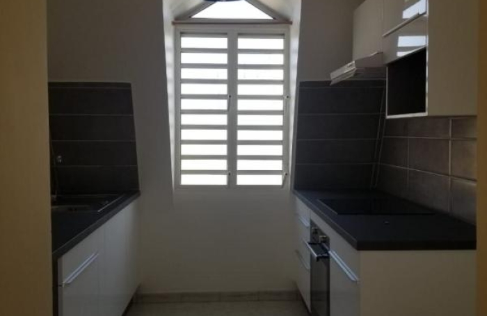 Location Appartement 47.29m&sup2; 2 pièces Basse-Terre