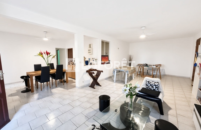 Vente Maison 180m&sup2; 8 pi&egrave;ces Bouillante