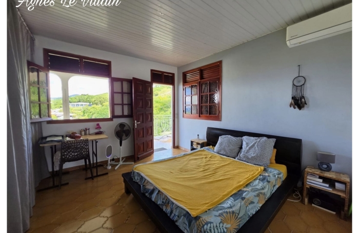 Vente Maison 234m&sup2; 9 pièces Bouillante