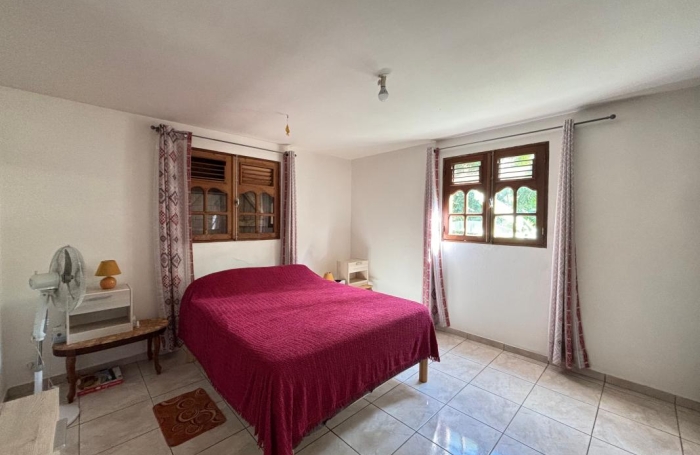 Vente Maison 278m&sup2; 7 pièces Gourbeyre