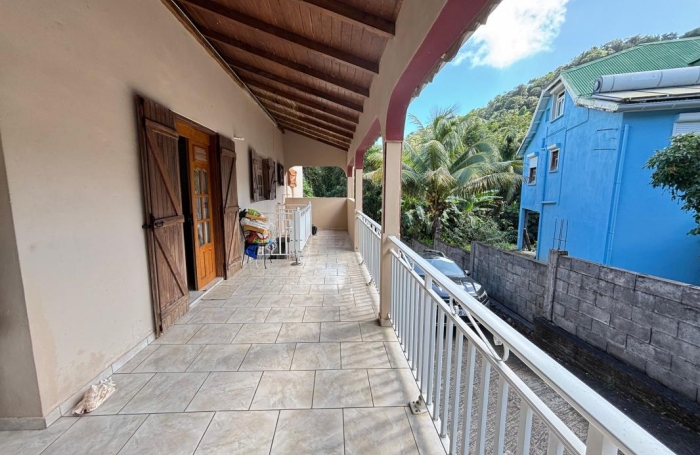 Vente Maison 278m&sup2; 7 pièces Gourbeyre