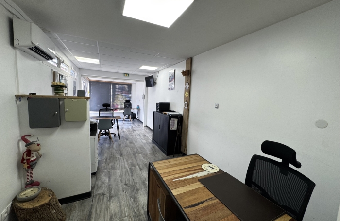 Location Local commercial 97139