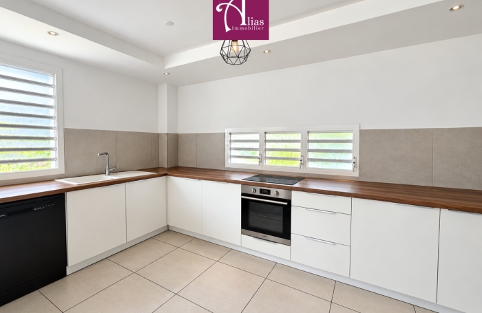 &Agrave; LOUER   VILLA F5 R&Eacute;CENTE DE 121 M2   BIGLETTE, BAIE-MAHAULT