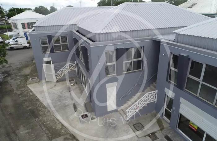 Location Bureaux 67m&sup2; Les Abymes
