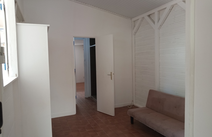 Maison T5 (111.52m2) avec Patio centrale - Les GALBAS 97180 SAINTE-ANNE