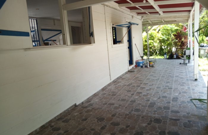 Maison T5 (111.52m2) avec Patio centrale - Les GALBAS 97180 SAINTE-ANNE