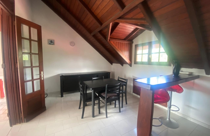 Haut de villa meubl&eacute; Eau + EDF inclus