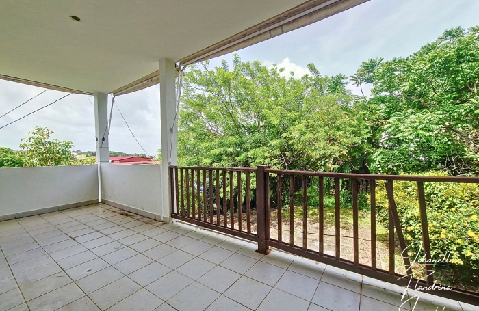 Vente Maison 122m&sup2; 6 pièces Petit-Bourg