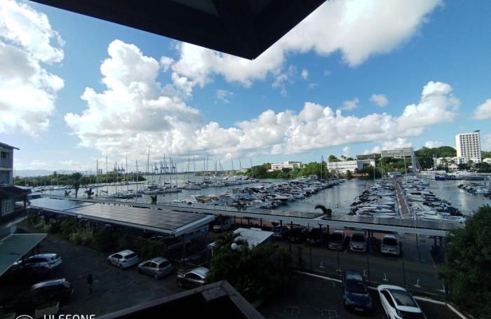 Location Appartement 65m&sup2; 3 pièces Pointe-&agrave;-Pitre