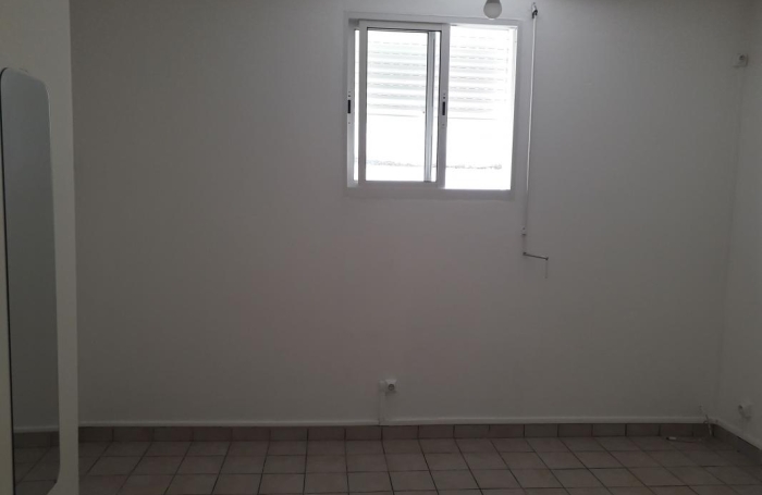 Location Maison 65m&sup2; 3 pièces Gosier