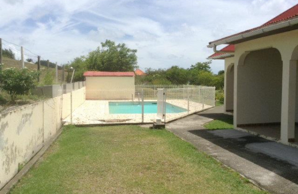 BELFOND - MAISONNETTE AVEC PARKING