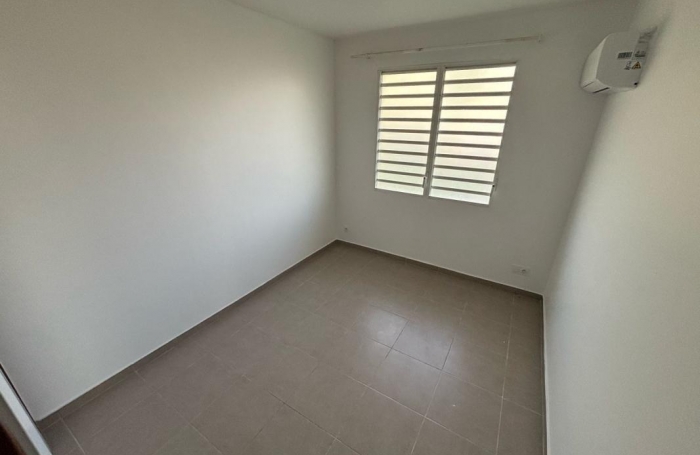 Vente Appartement 65.69m&sup2; 3 pi&#232;ces Remire Montjoli