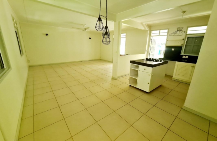 Vente Maison 103m&sup2; 4 pi&#232;ces Remire Montjoli